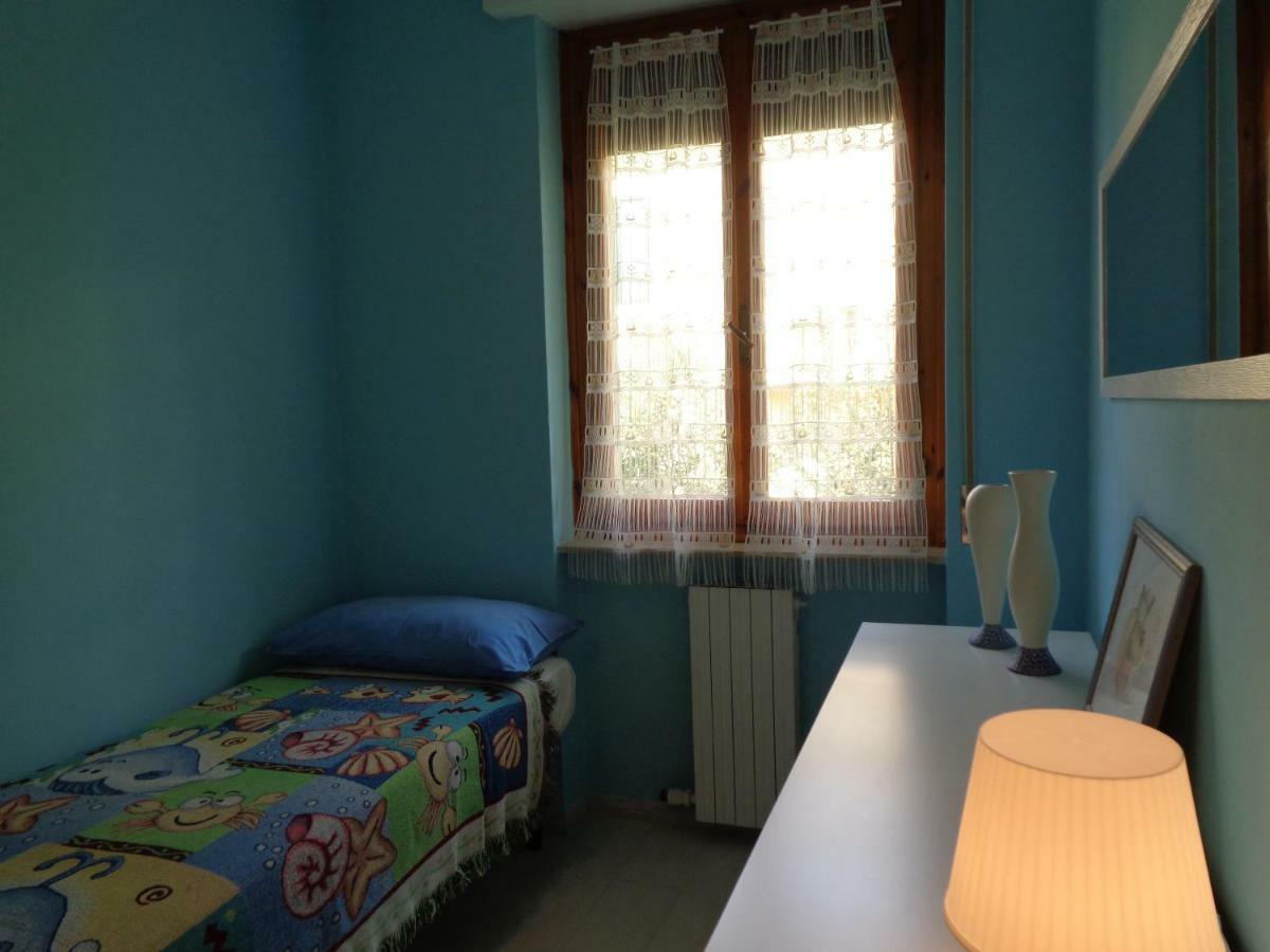 La Casa Di Nina Appartement Quercianella Buitenkant foto